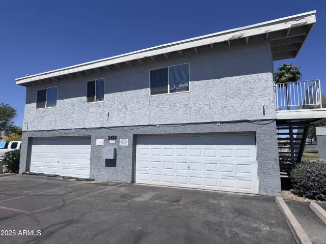 MLS: 6899096 Condo For Sale