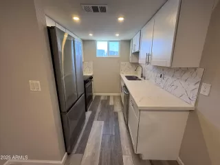 Photo #3: 6899096 Listing