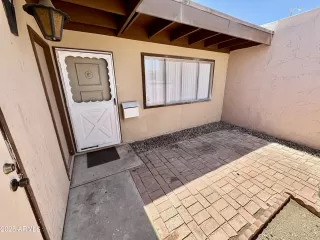 Photo #2: 6899118 Listing