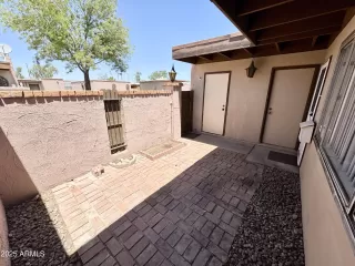 Photo #4: 6899118 Listing