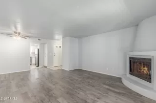 Photo #6: 6899257 Listing