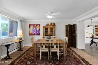 Photo #5: 6899370 Listing