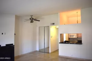 Photo #1: 6899400 Listing