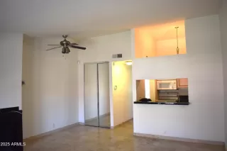 Photo #3: 6899400 Listing