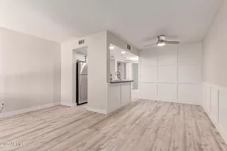 Photo #4: 6899504 Listing