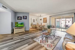 Photo #1: 6899511 Listing 