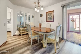 Photo #3: 6899511 Listing 