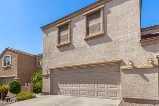 Photo #4: 6899766 Listing