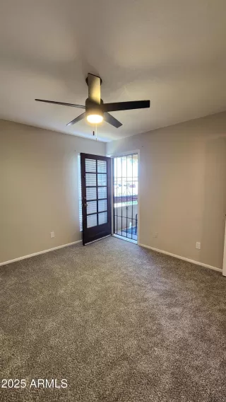 Photo #3: 6899791 Listing 