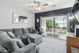 Photo #1: 6899824 Listing 