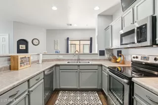 Photo #4: 6899824 Listing 