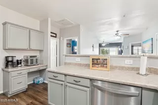 Photo #6: 6899824 Listing 