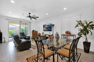 Photo #6: 6899838 Listing