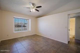 Photo #3: 6899888 Listing 