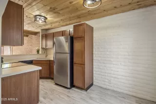 Photo #2: 6899956 Listing 