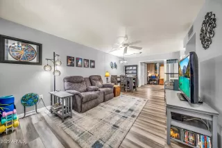 Photo #5: 6900067 Listing