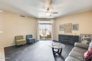 Photo #6: 6900121 Listing 