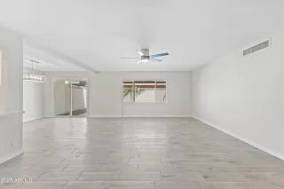 Photo #2: 6900247 Listing 