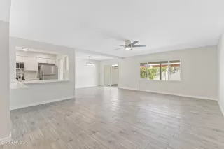 Photo #5: 6900247 Listing 