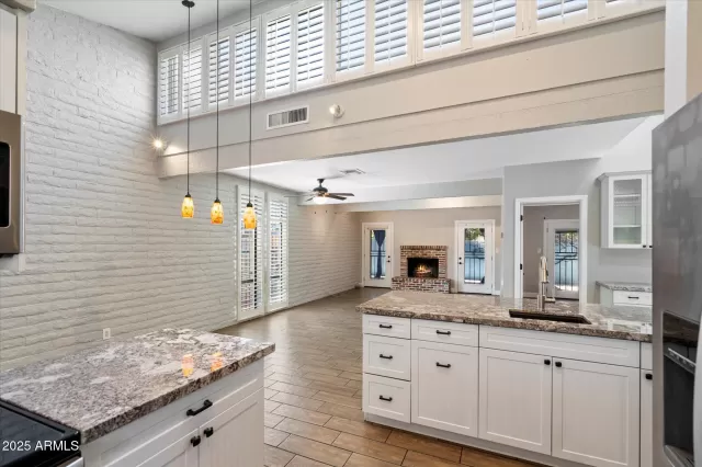 MLS: 6900291 Condo For Sale