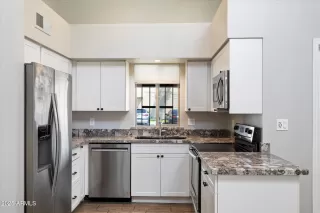 Photo #1: 6900291 Listing 