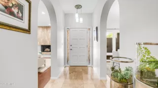 Photo #2: 6900297 Listing 