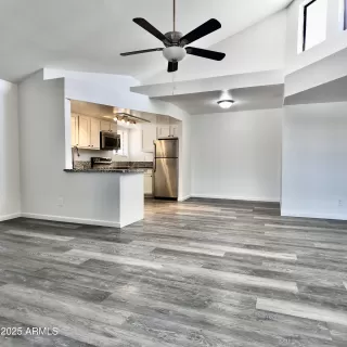 Photo #2: 6900299 Listing 