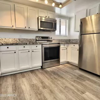 Photo #6: 6900299 Listing 