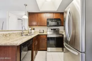 Photo #3: 6900322 Listing 