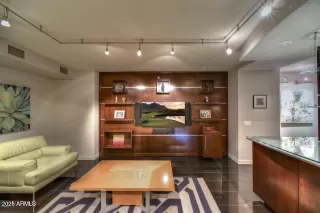 Photo #5: 6900323 Listing 