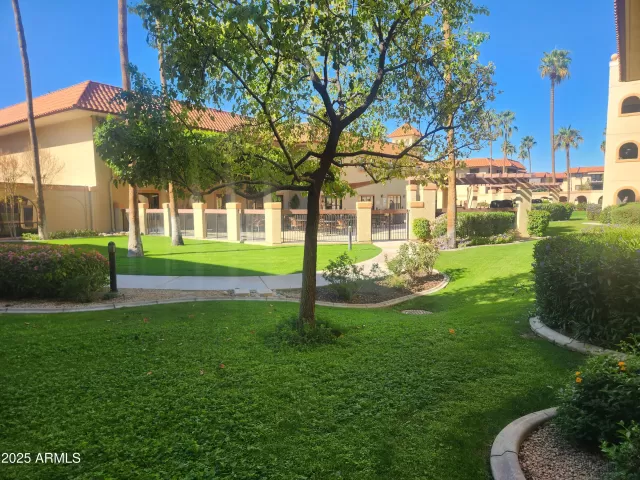 MLS: 6900629 Condo For Sale