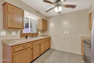 Photo #5: 6900755 Listing 