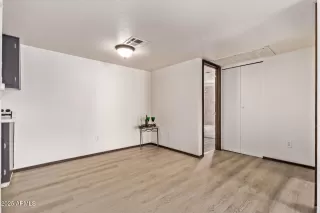 Photo #6: 6900779 Listing 