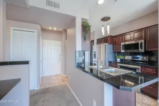 Photo #6: 6900942 Listing 