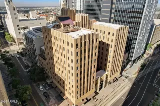 Photo #3: 6900991 Listing