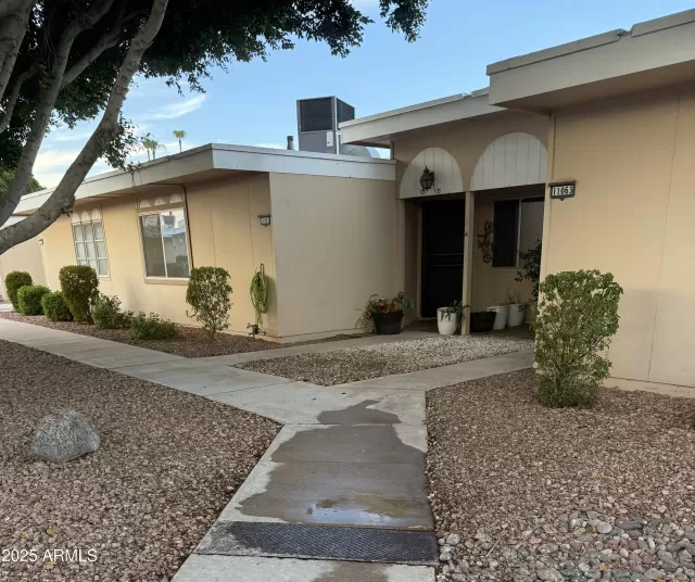 MLS: 6901073 Condo For Sale