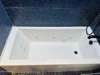 Photo #3: 6901092 Listing 