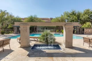 Photo #5: 6901210 Listing