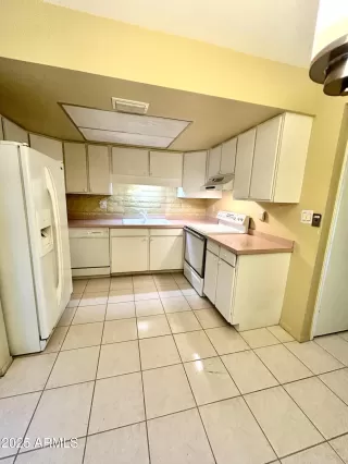 Photo #6: 6901348 Listing 