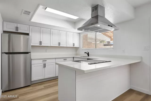 MLS: 6901440 Condo For Sale