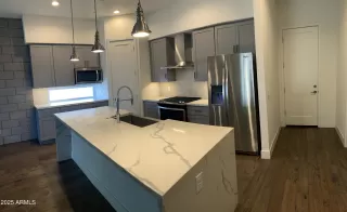 Photo #1: 6901460 Listing 