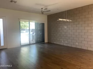 Photo #3: 6901460 Listing 