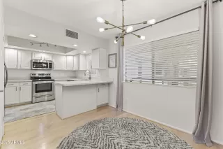 Photo #1: 6901614 Listing 