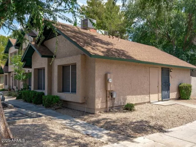 MLS: 6901618 Condo For Sale