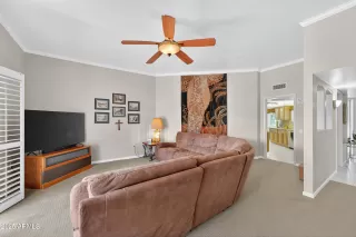 Photo #6: 6901931 Listing 