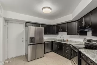 Photo #4: 6902045 Listing