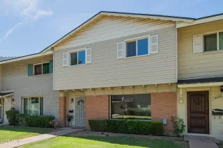 More Details about MLS # 6902154 : 4462 E BELLEVIEW STREET