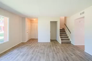 Photo #3: 6902154 Listing