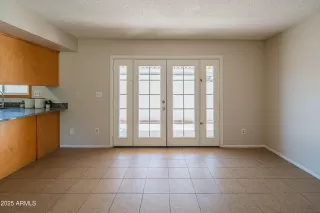 Photo #5: 6902154 Listing