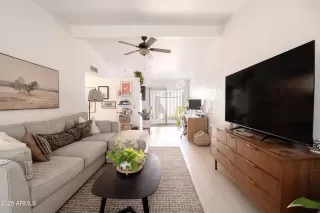 Photo #1: 6902280 Listing 